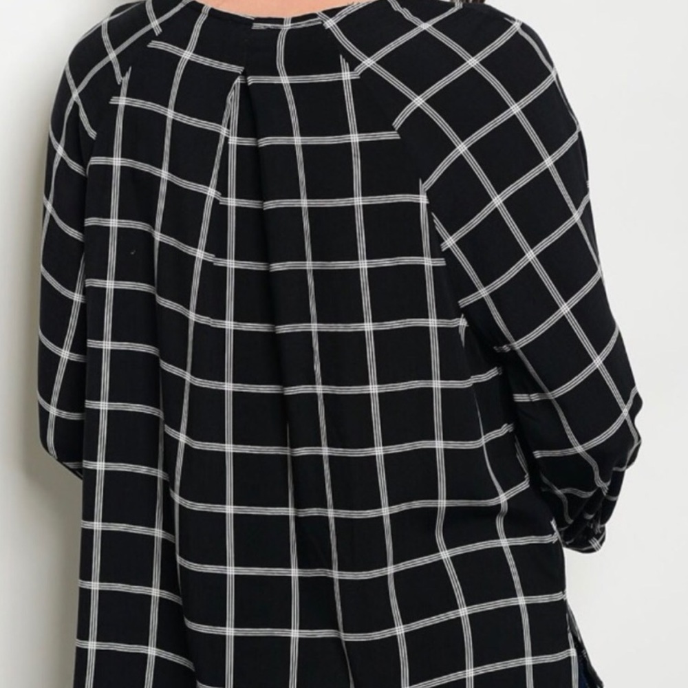 LAST3️⃣//PLAID CRISD CROSS HIGH LOW TOP - Picture 5 of 8